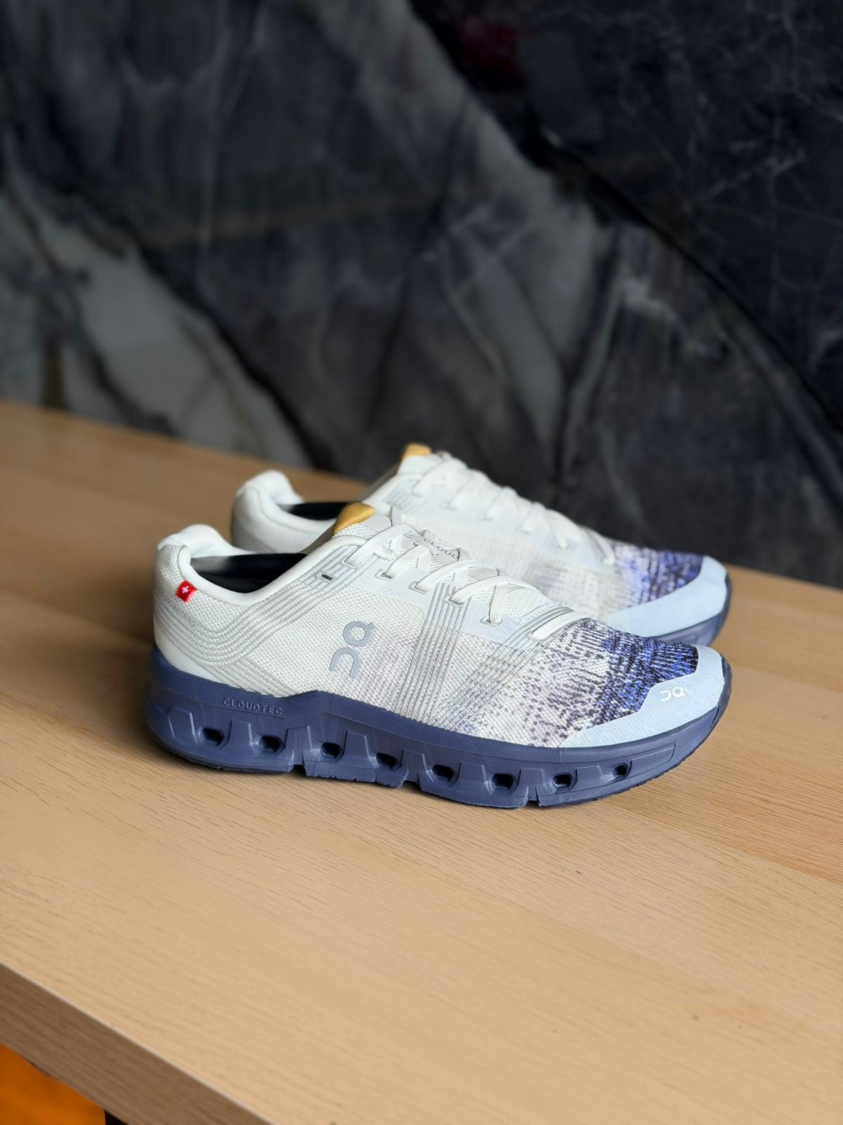 ON CLOUDTEC