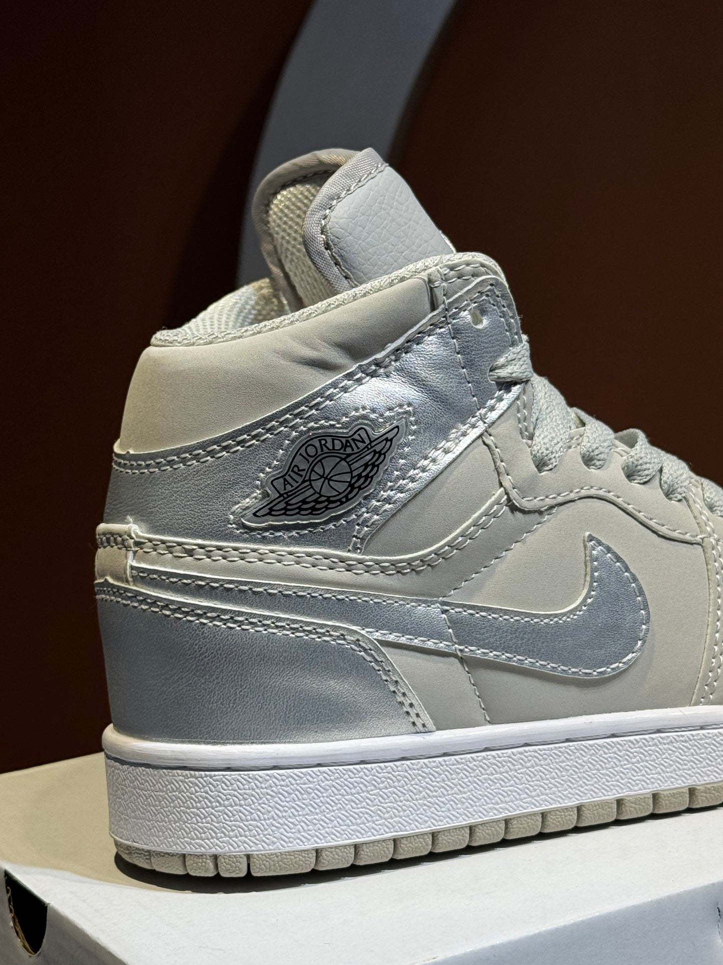 Jordan retro 1 Silver