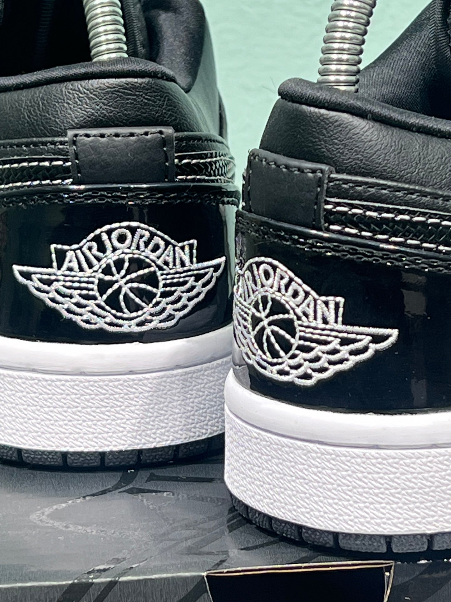Jordan retro 1 low