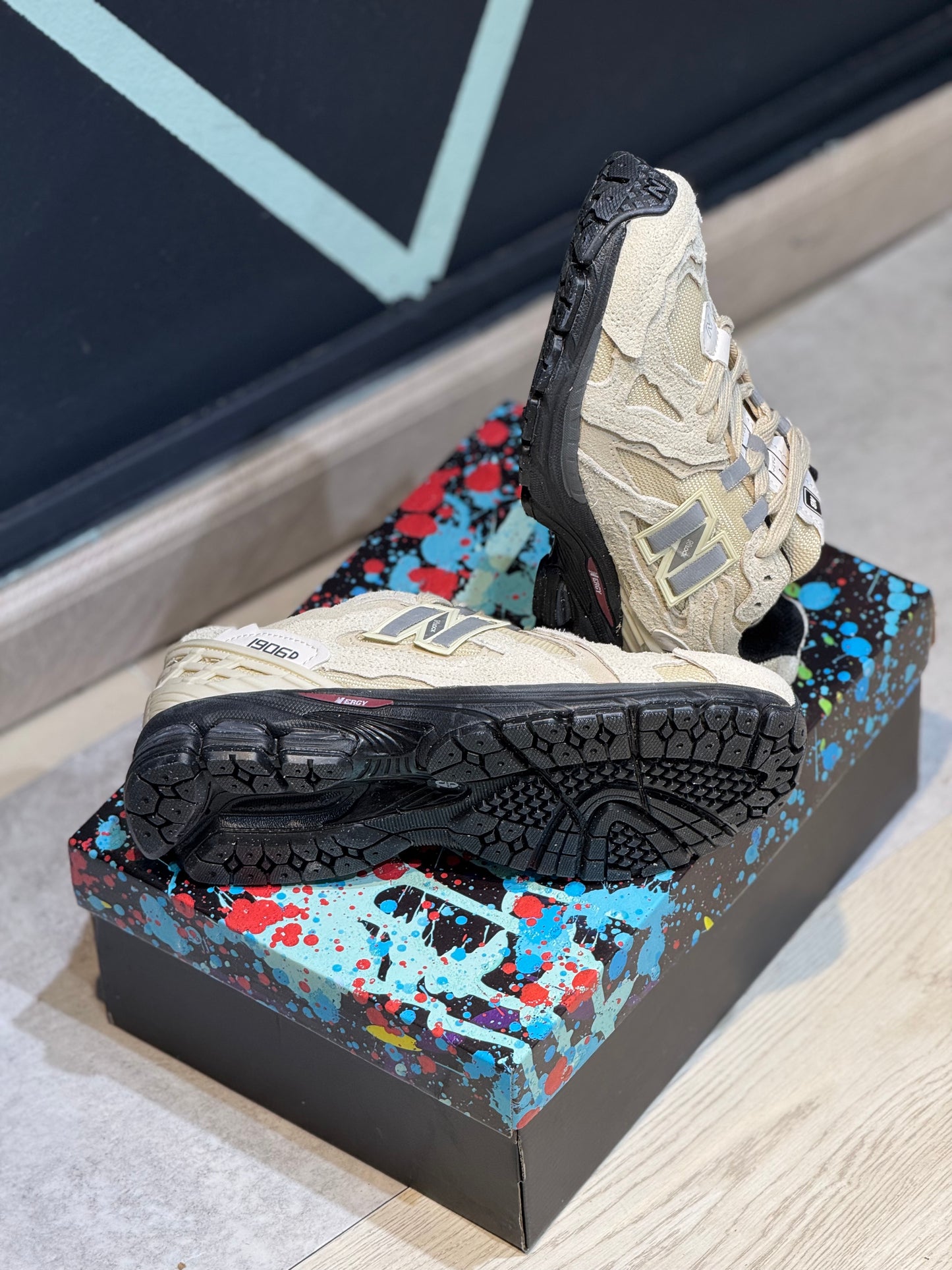 New balance 1906R