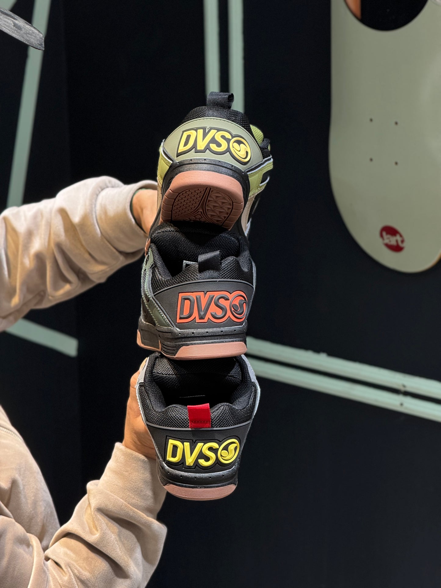 Dvs