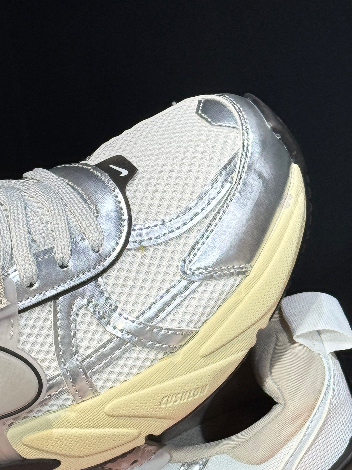 Nike V2K