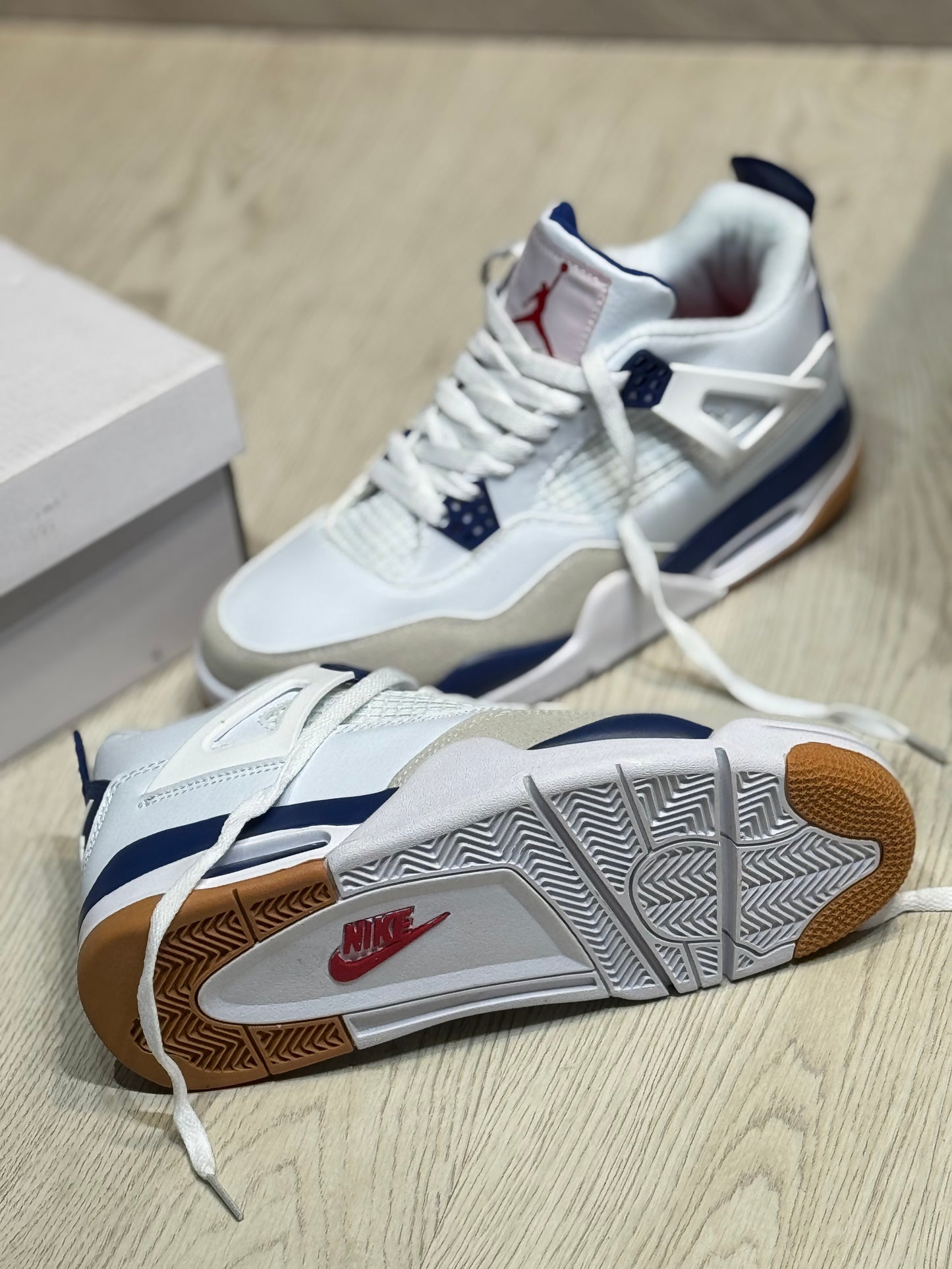Jordan retro 4 sb