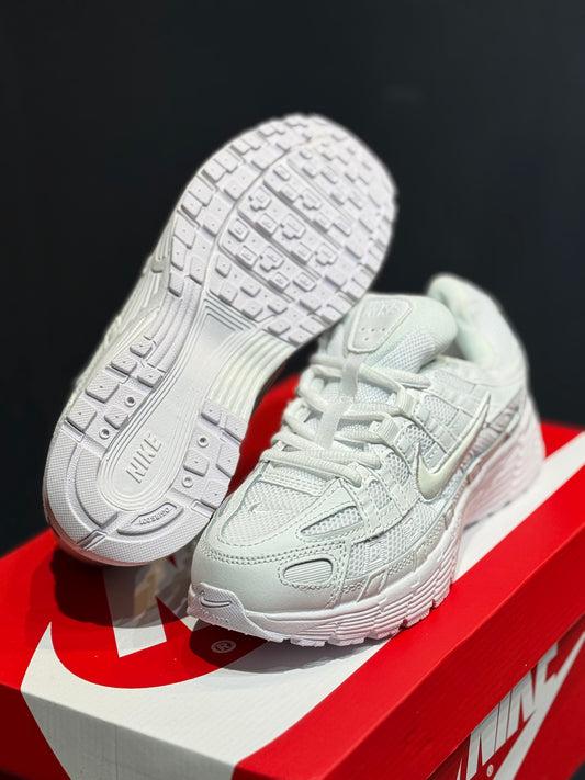 Nike p6000