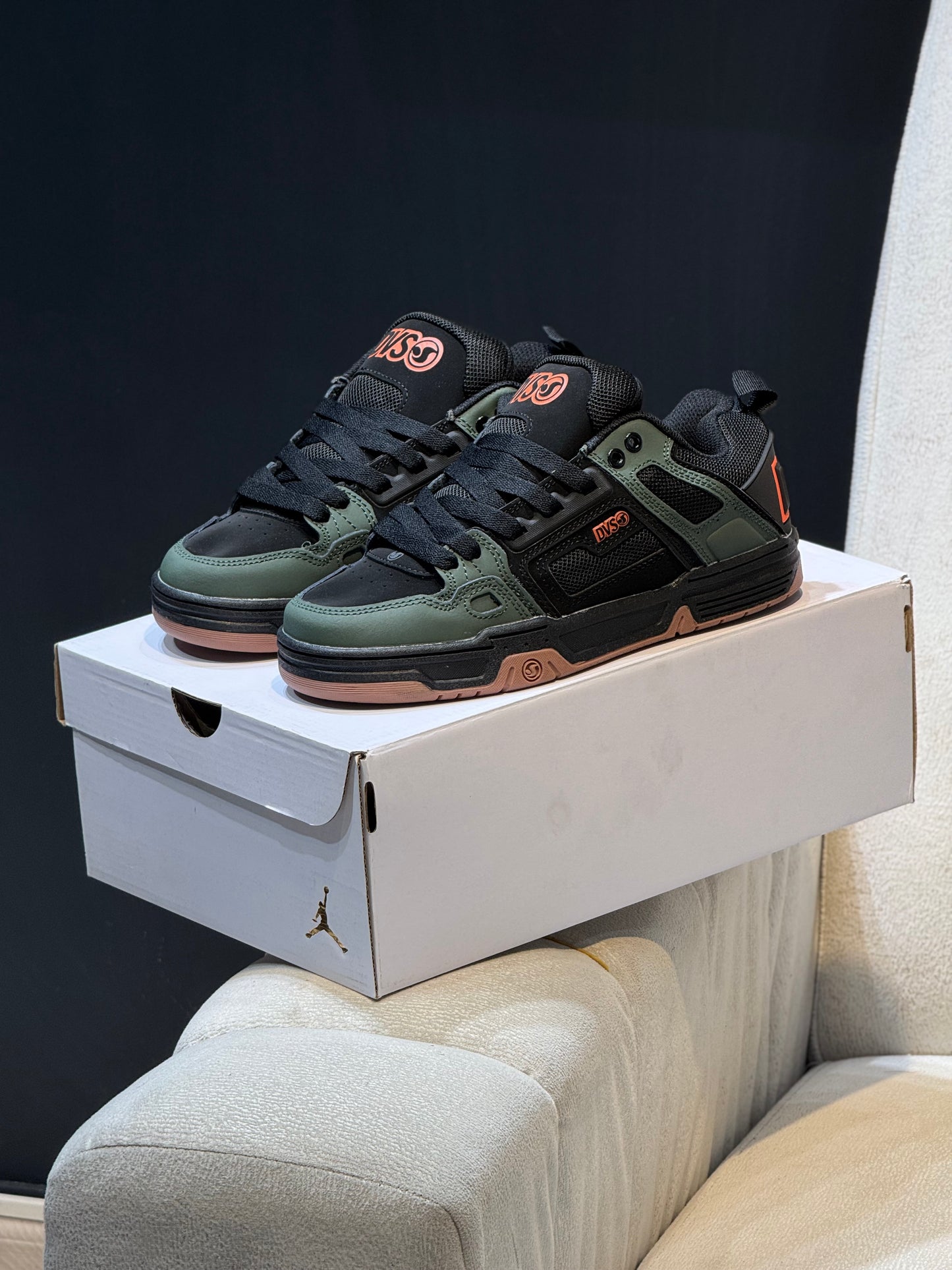 Dvs