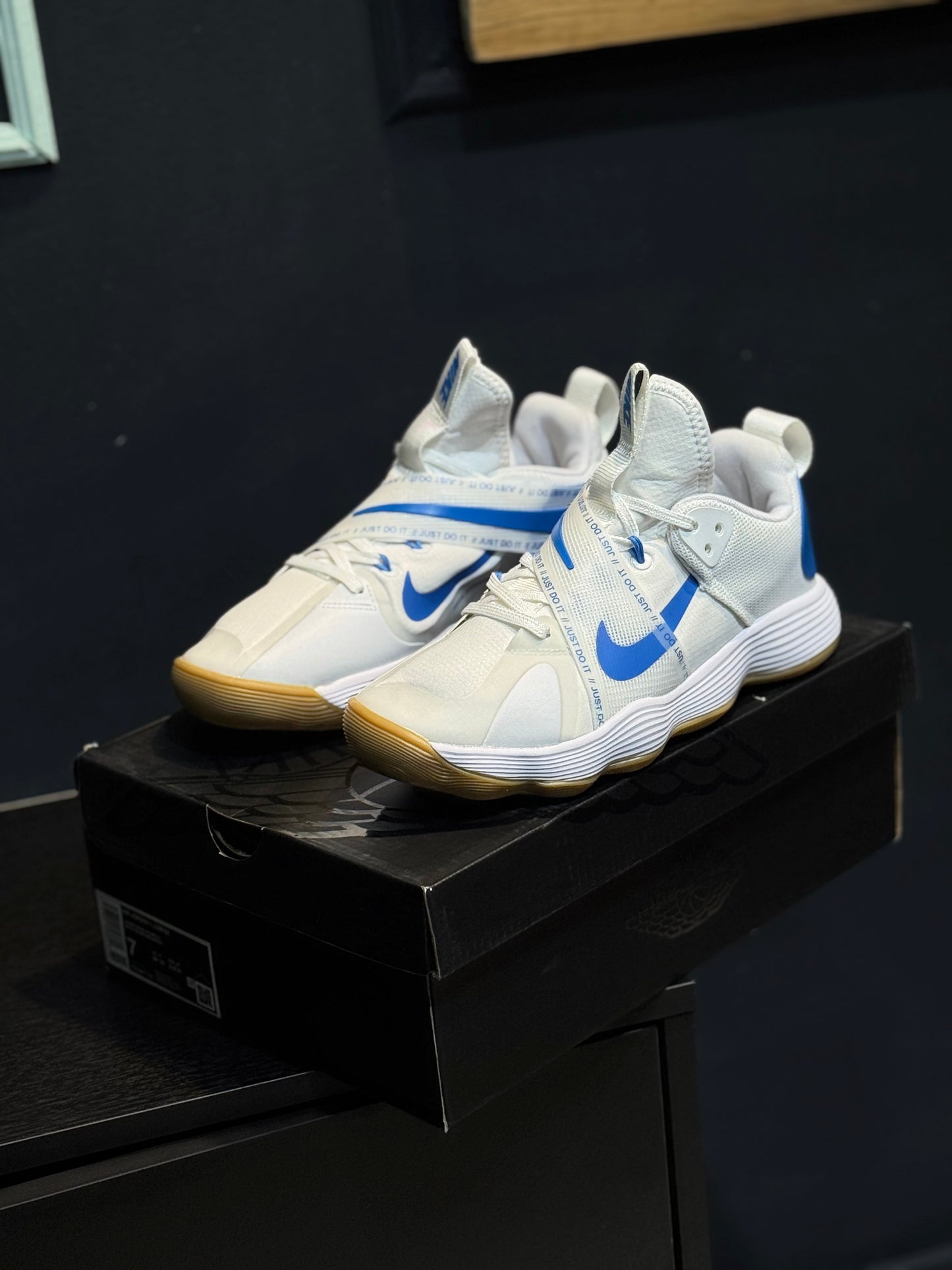 Nike reach hyperset