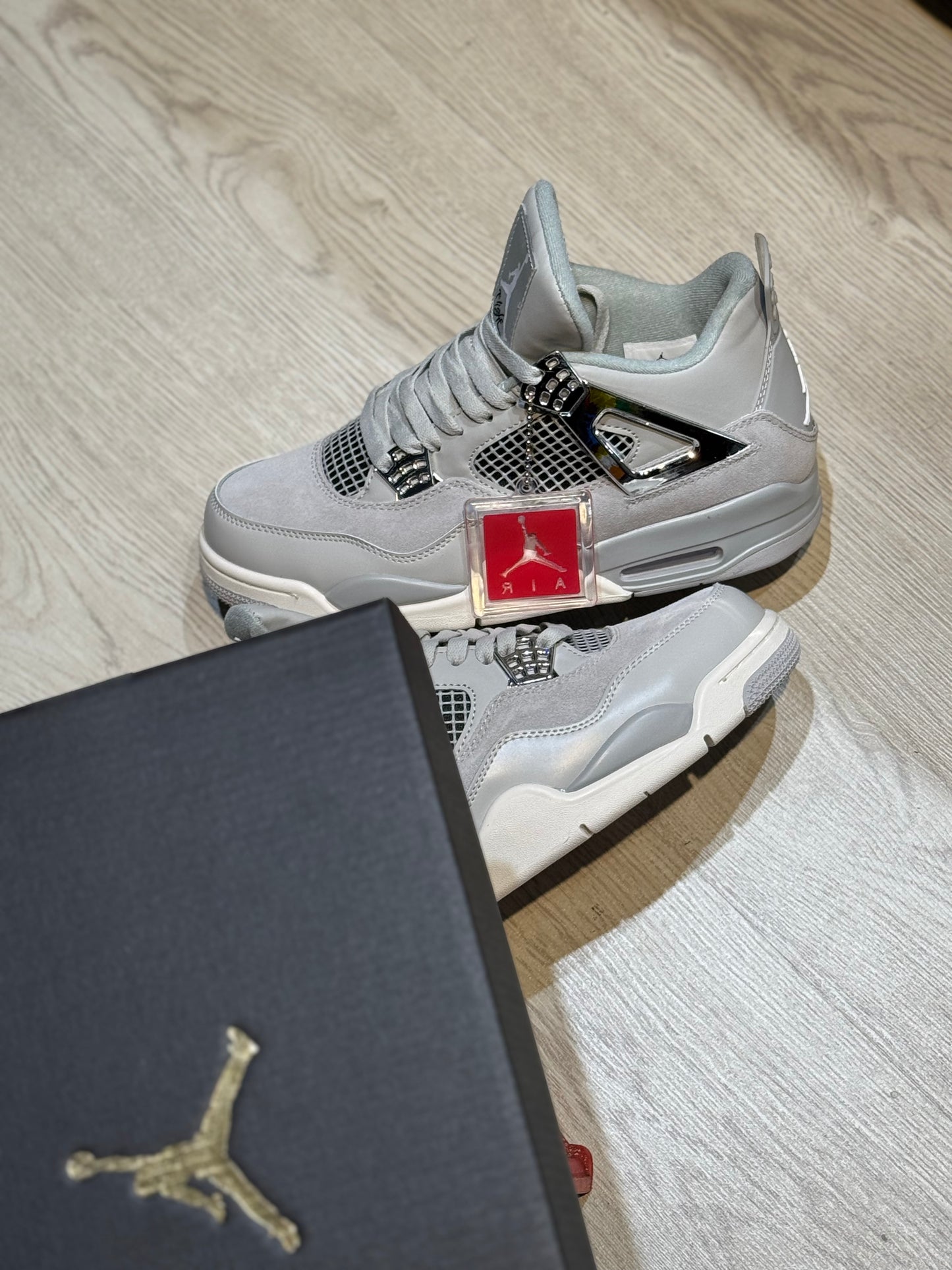 Jordan retro 4 frozen