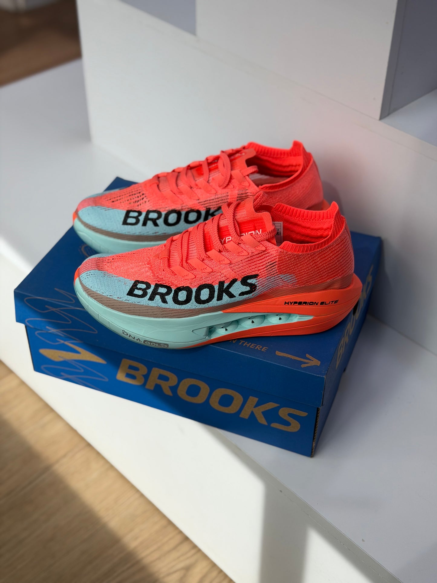 BROOKS