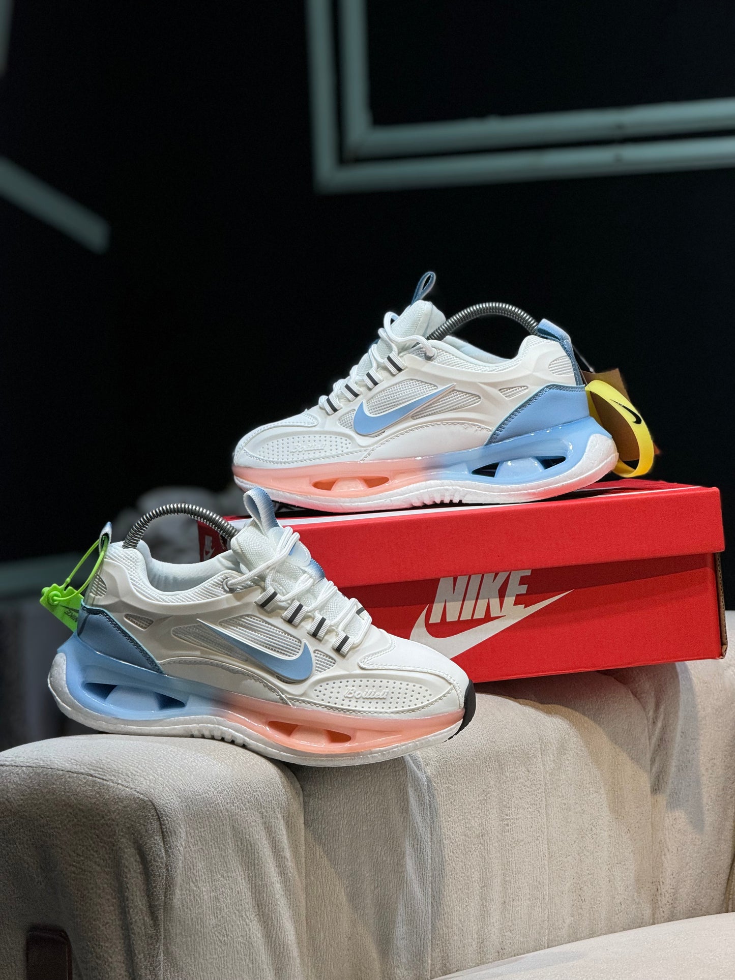Nike ballely