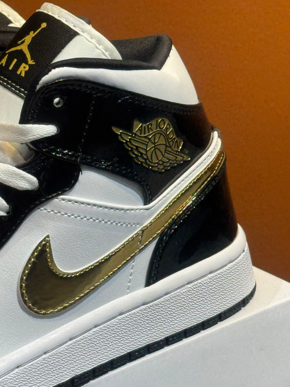 Jordan retro 1