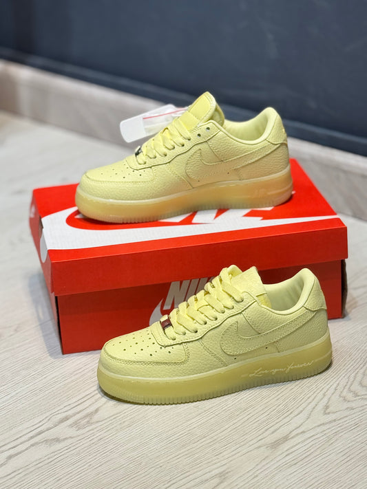 Nike Force one x drake