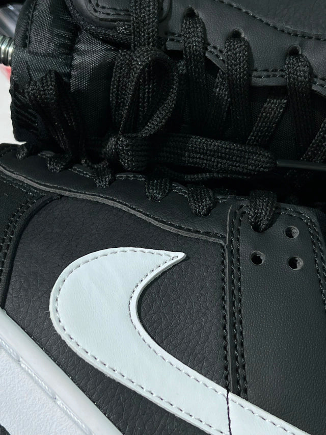 Nike Dunk Low Panda Black