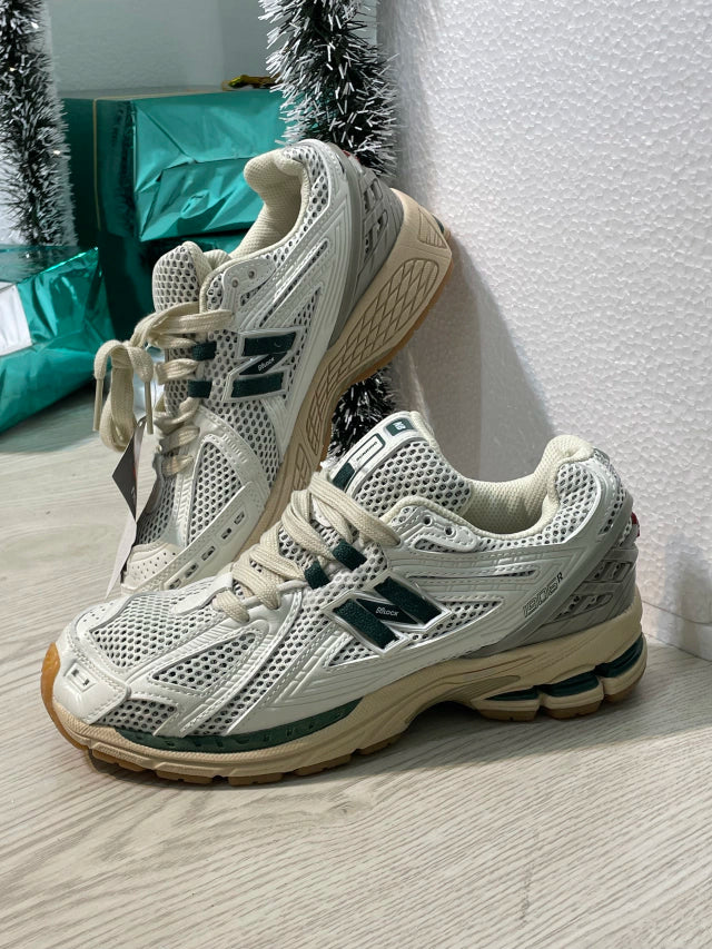 New Balance 1906
