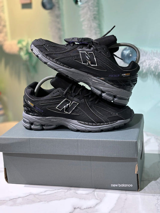 New Balance 1906R