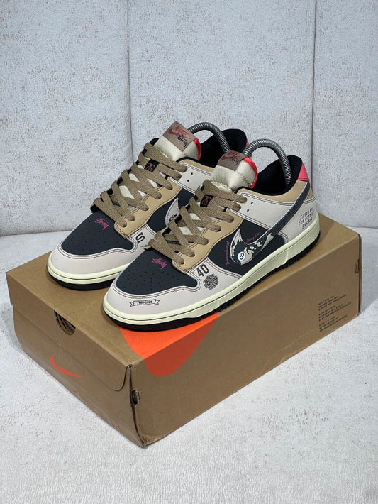 Nike Dunk x Stussy