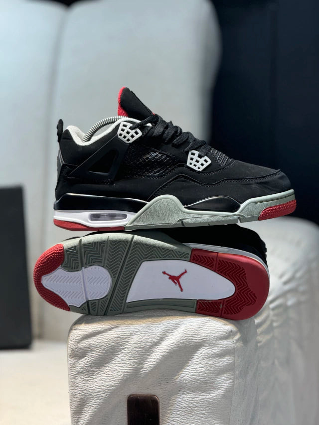 Jordan Retro 4 Bred