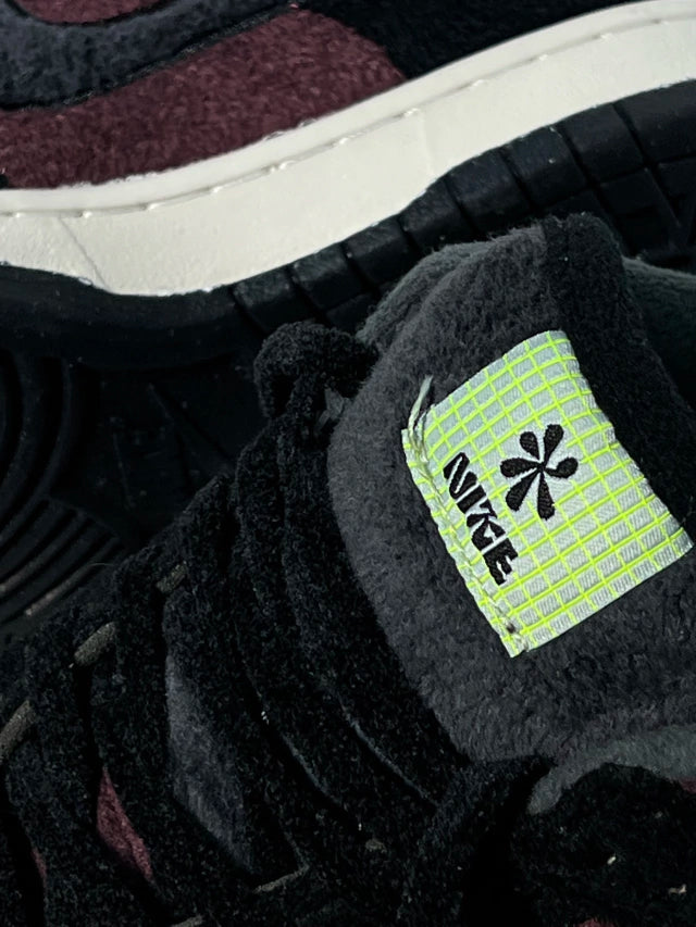 Nike Dunk Low SE Fleece