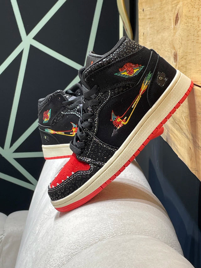 Jordan Mid "Siempre Familia"