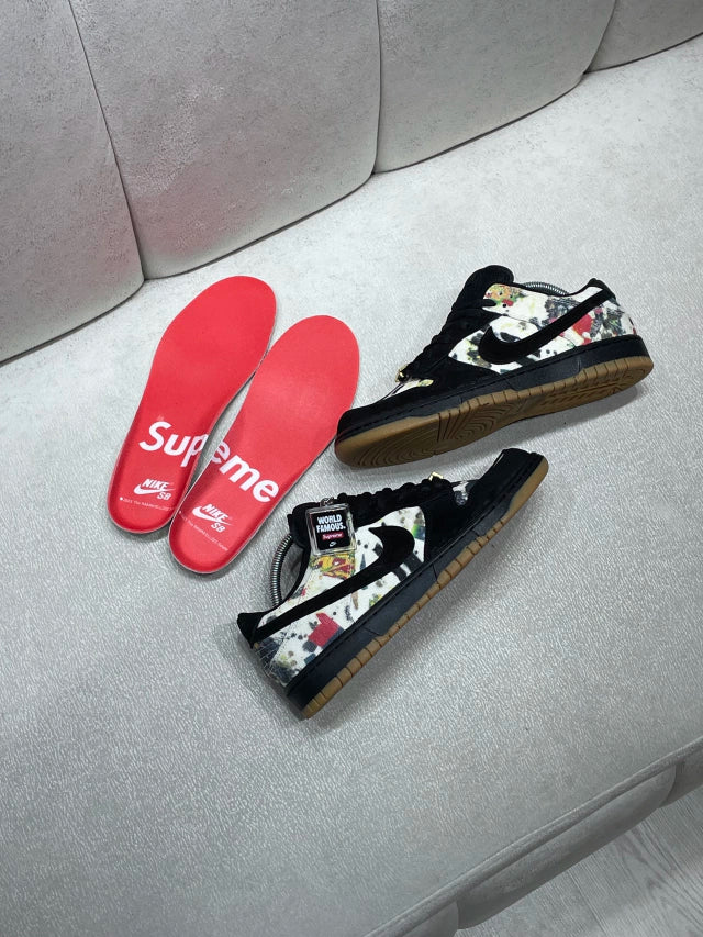 Nike Dunk SB x Supreme