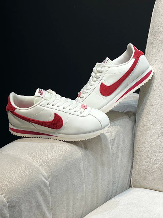 Nike Cortez San Valentín