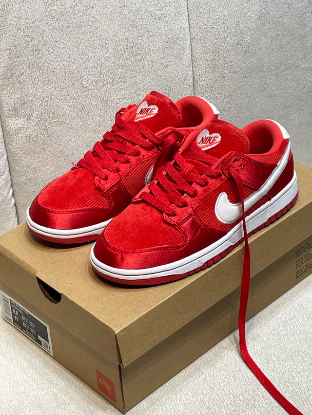 Nike Dunk X San Valentín