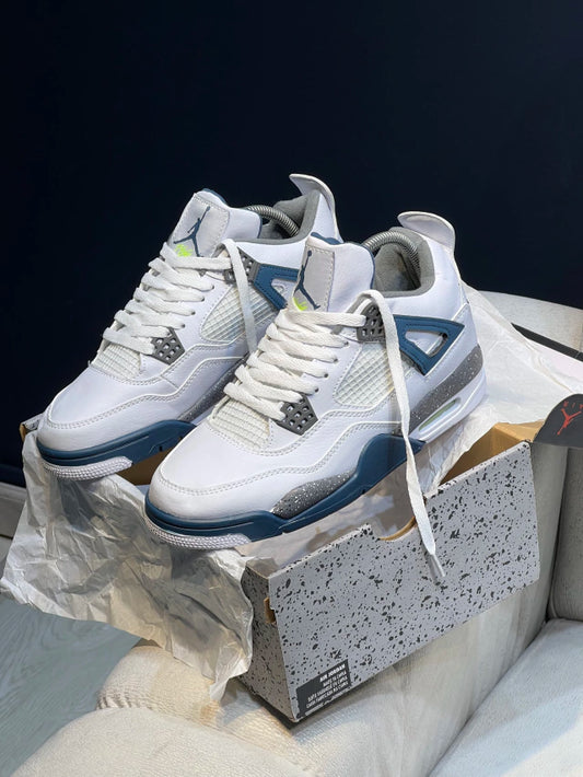Jordan Retro 4 Military Blue