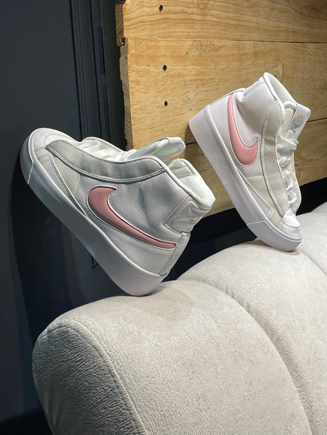 Nike Blazer Mid Victory
