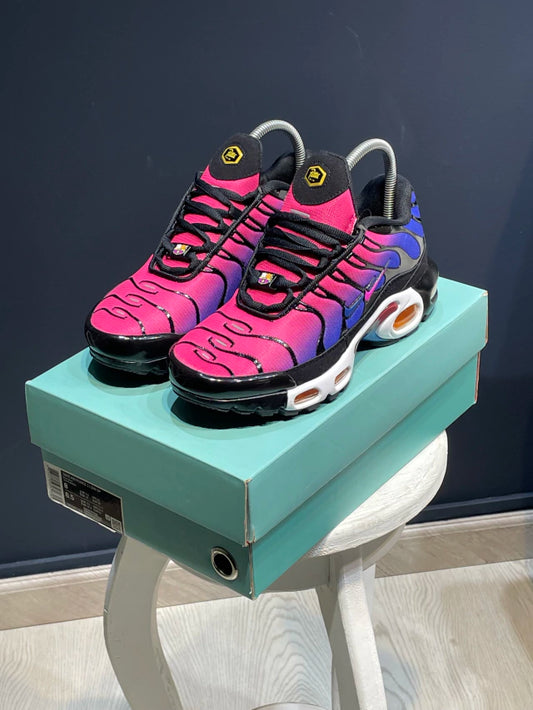 Nike Air Max TN x Barcelona