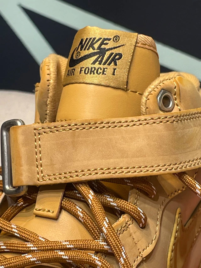 Nike Air Force 1 Mid