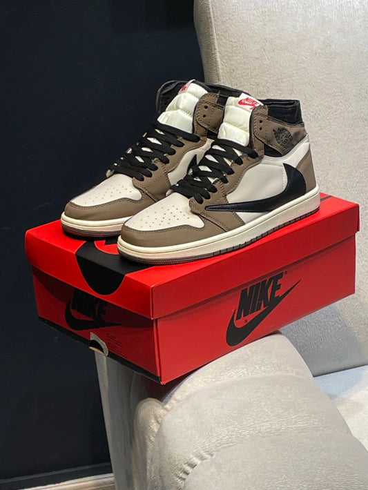 Jordan Retro 1 x Travis Scott
