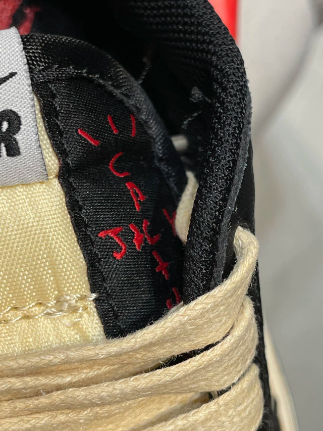 Jordan Low Travis Scott Pale Vanilla