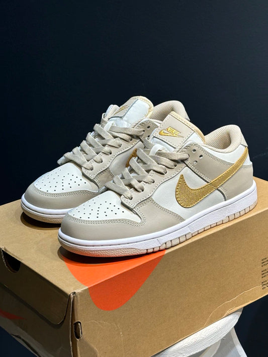 Nike Dunk Low Golden