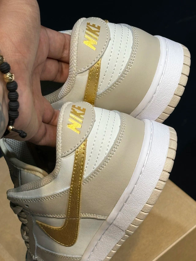 Nike Dunk Low Golden