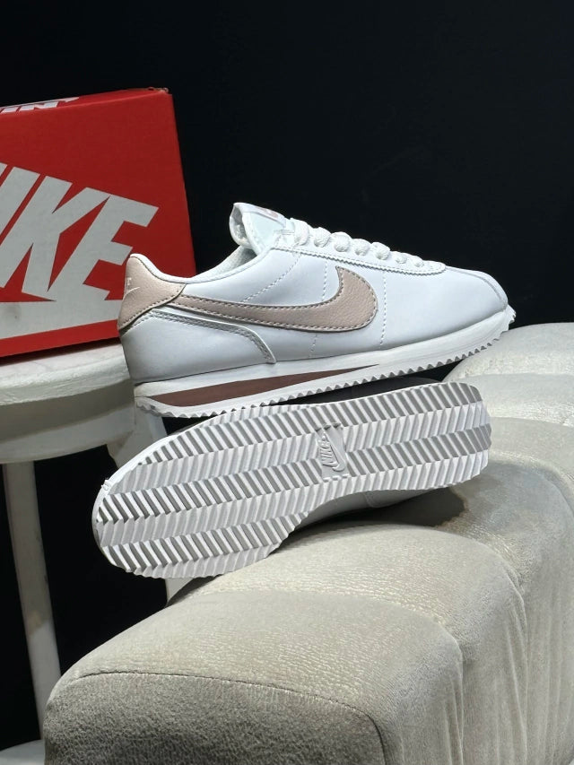 Nike Cortez