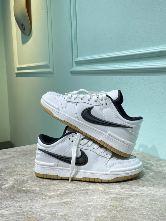 Nike Dunk x Ambush