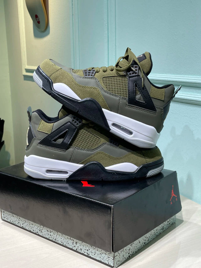 Jordan Retro 4