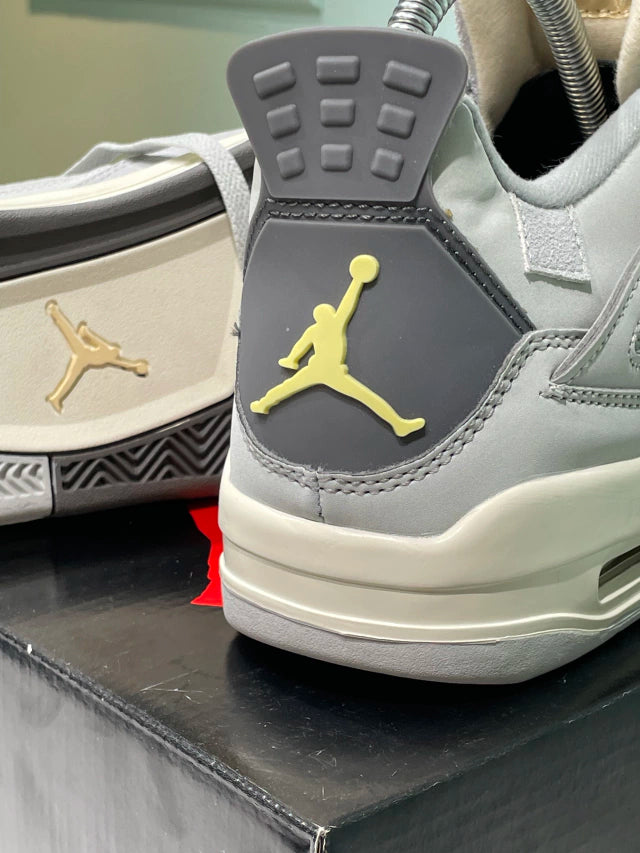 Jordan Retro 4