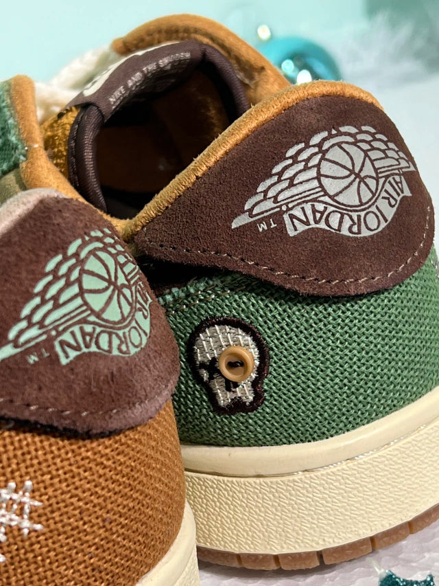 Jordan Retro 1 Low Voodoo
