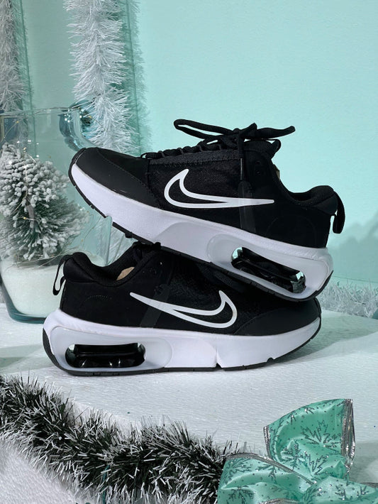 Nike Air Max INTRLK