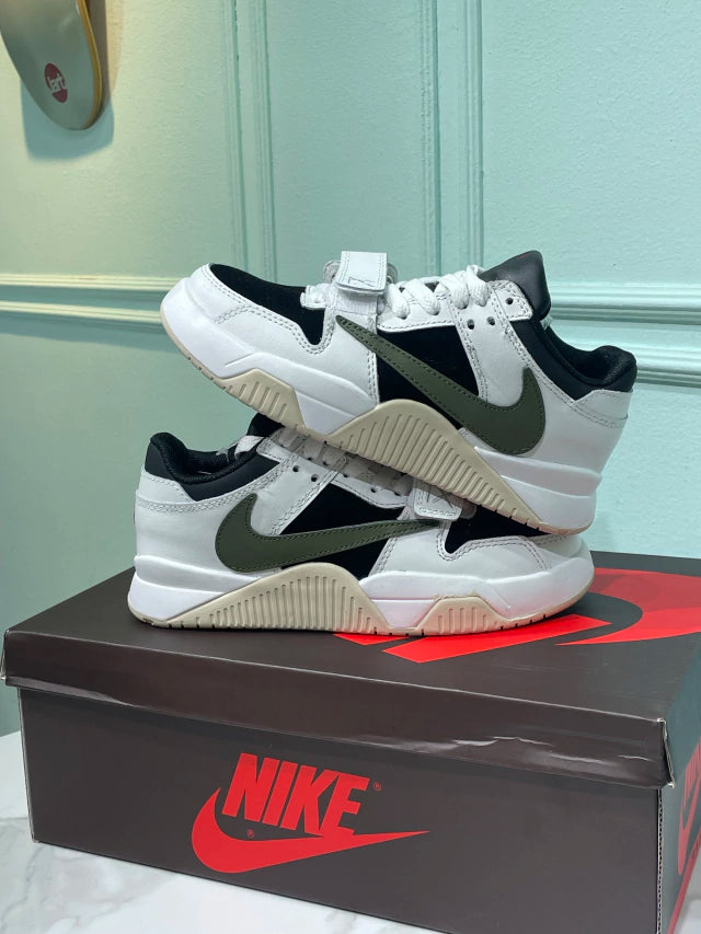 Nike Travis Scott