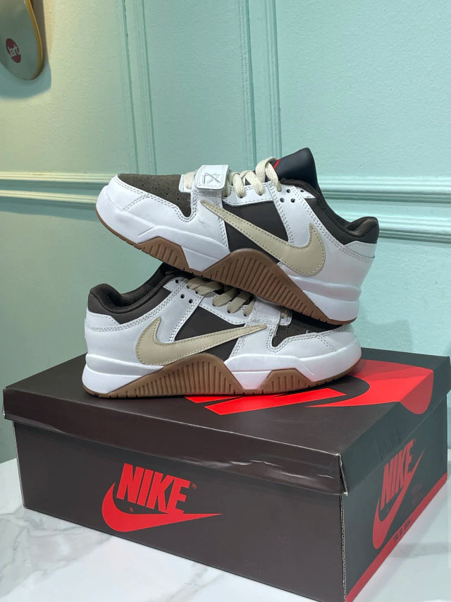 Nike Travis Scott