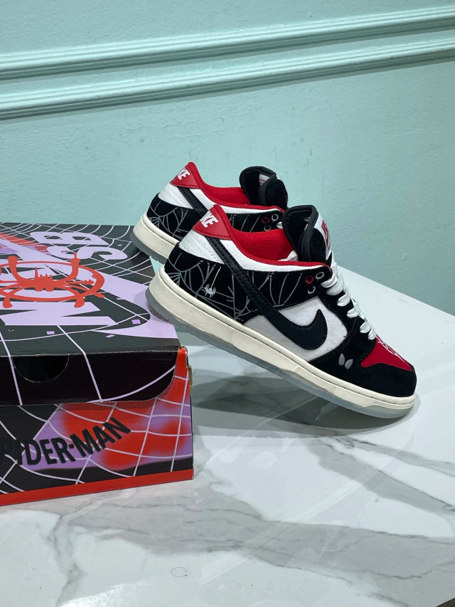 Nike SB Spider-Man