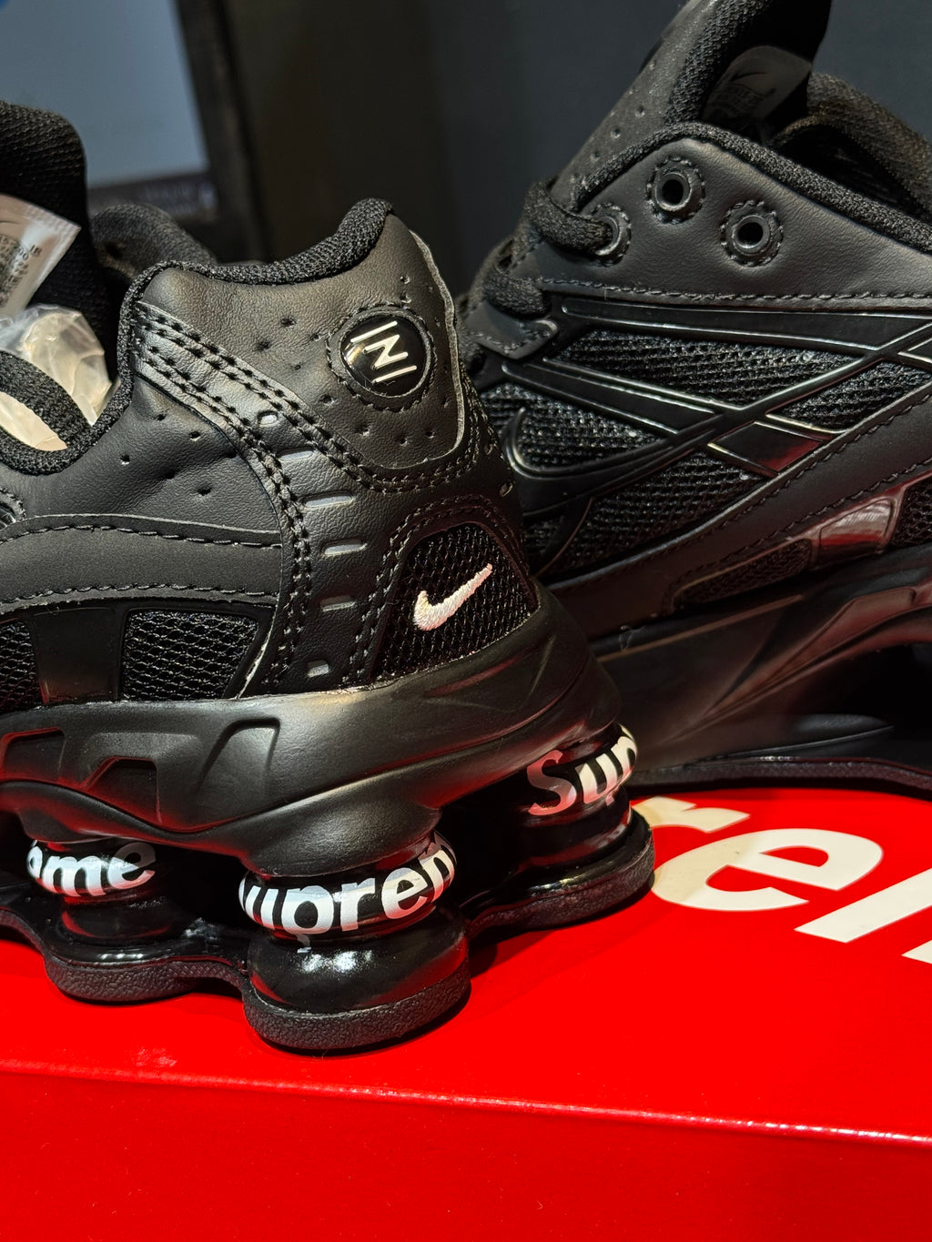 Nike shox x supreme