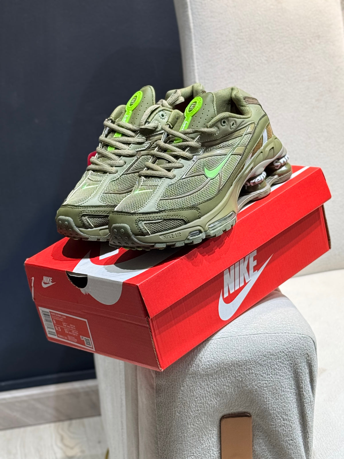 Nike shox x supreme