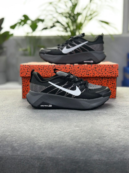 NIKE PEGASUS NEGRA