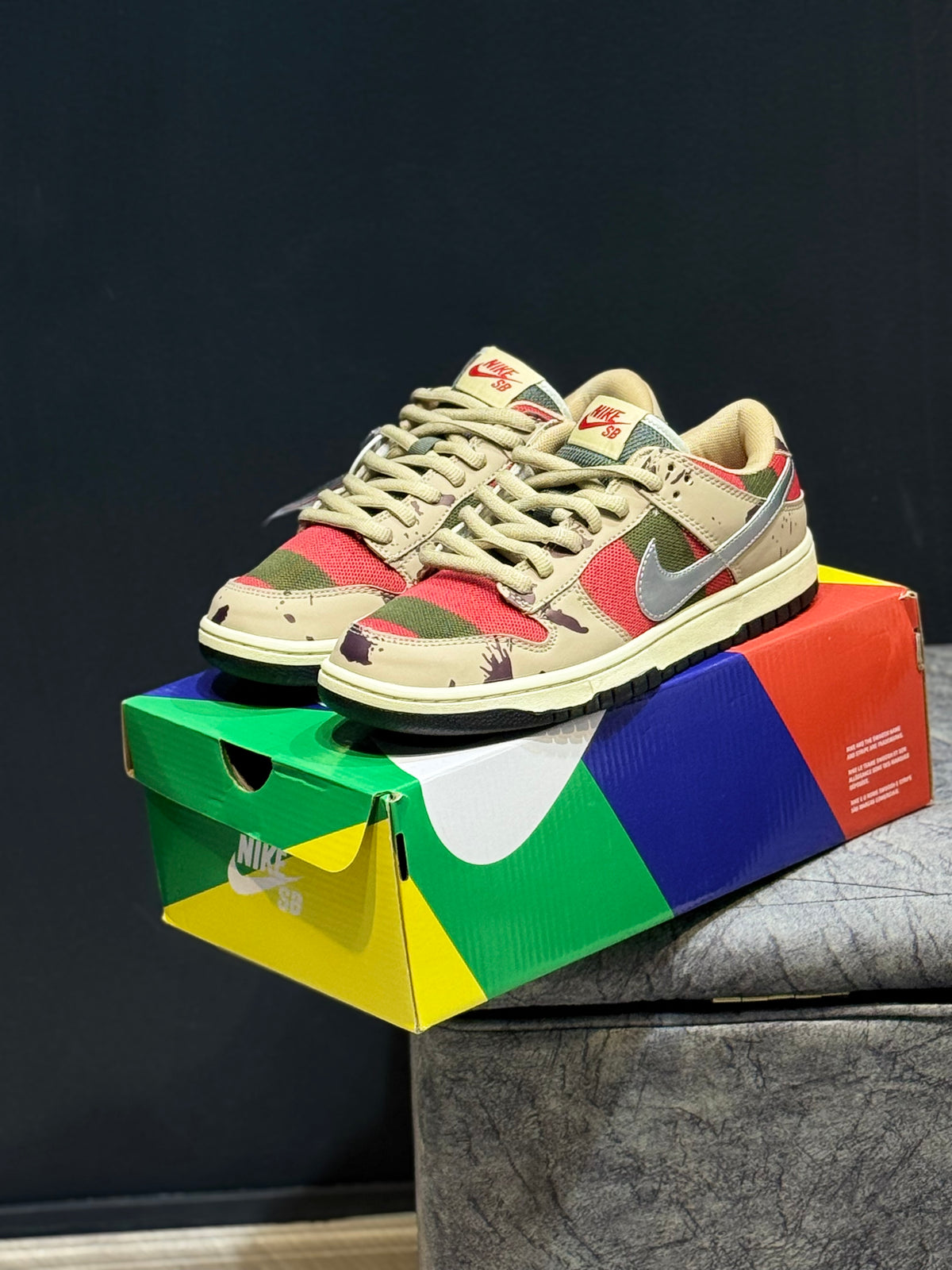 Nike dunk sb x Freddy krueger