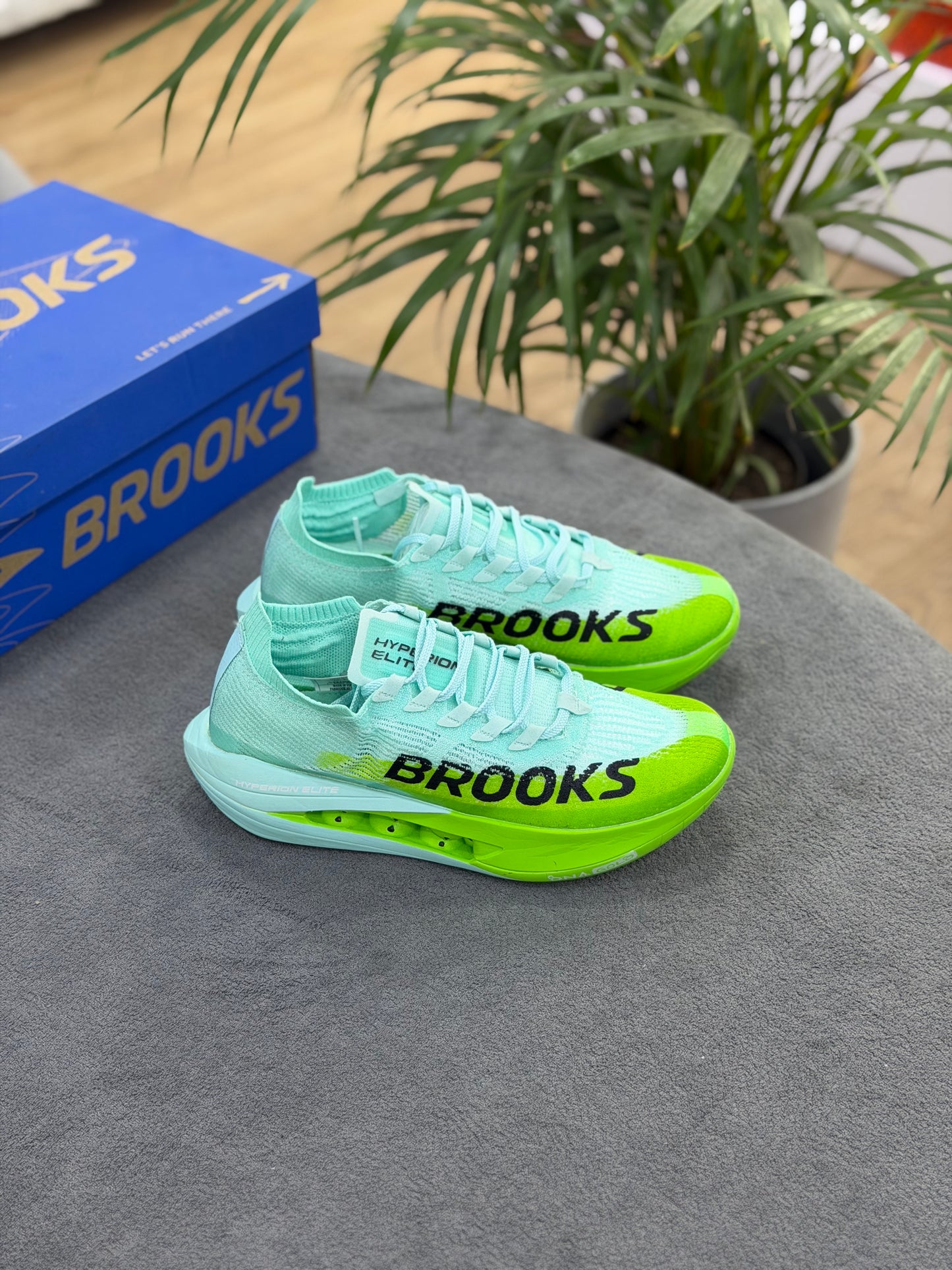 BROOKS VERDE
