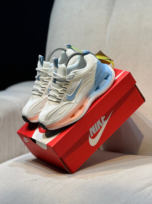 Nike ballely