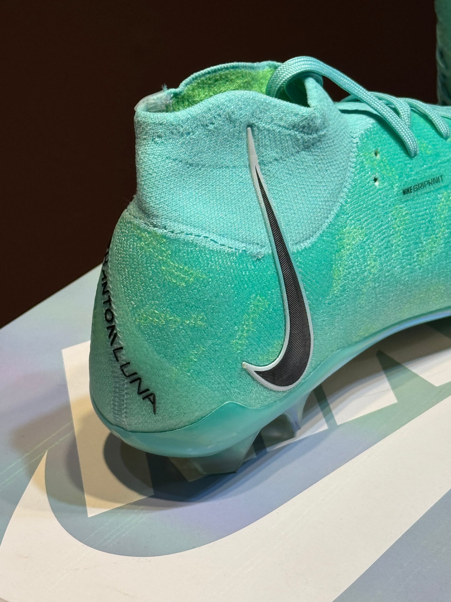 Guayos Nike w phantom luna