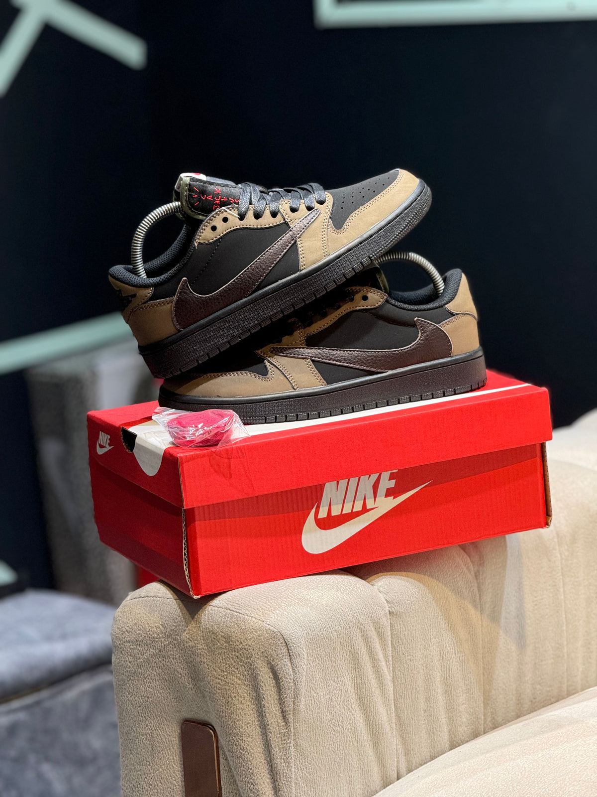 Nike Air Jordan travis scott
